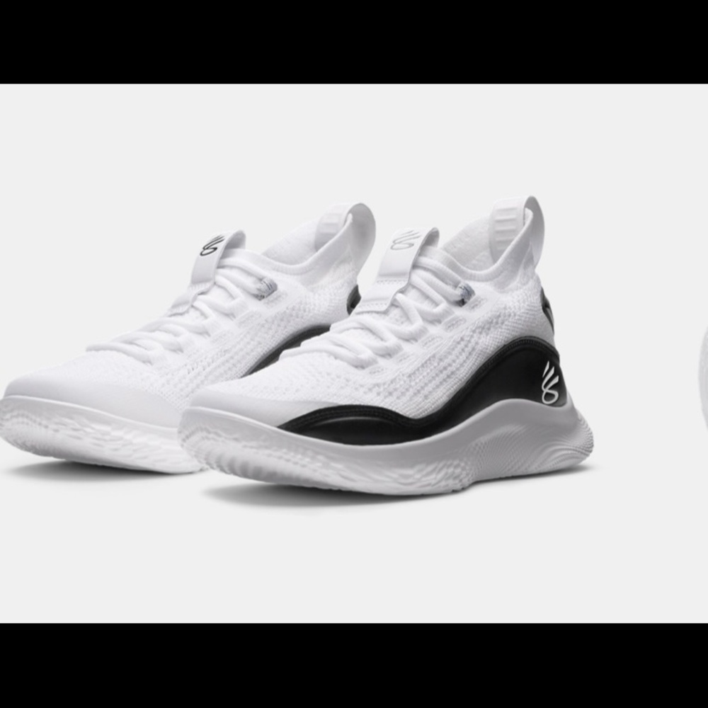 Curry 8 Flow Basketball Shoes *Unisex* Men’s Size 10, Women’s Size 11.5